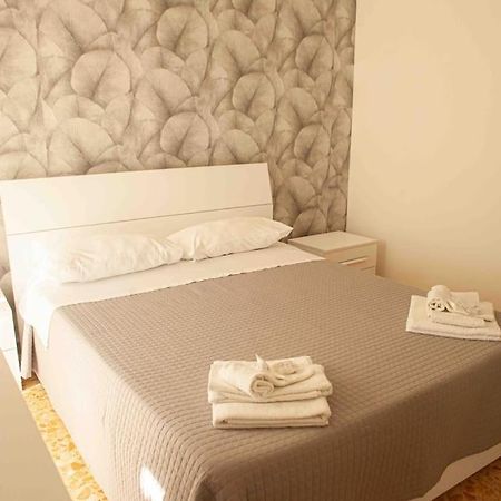 Ragusa Holiday Home ローマ エクステリア 写真